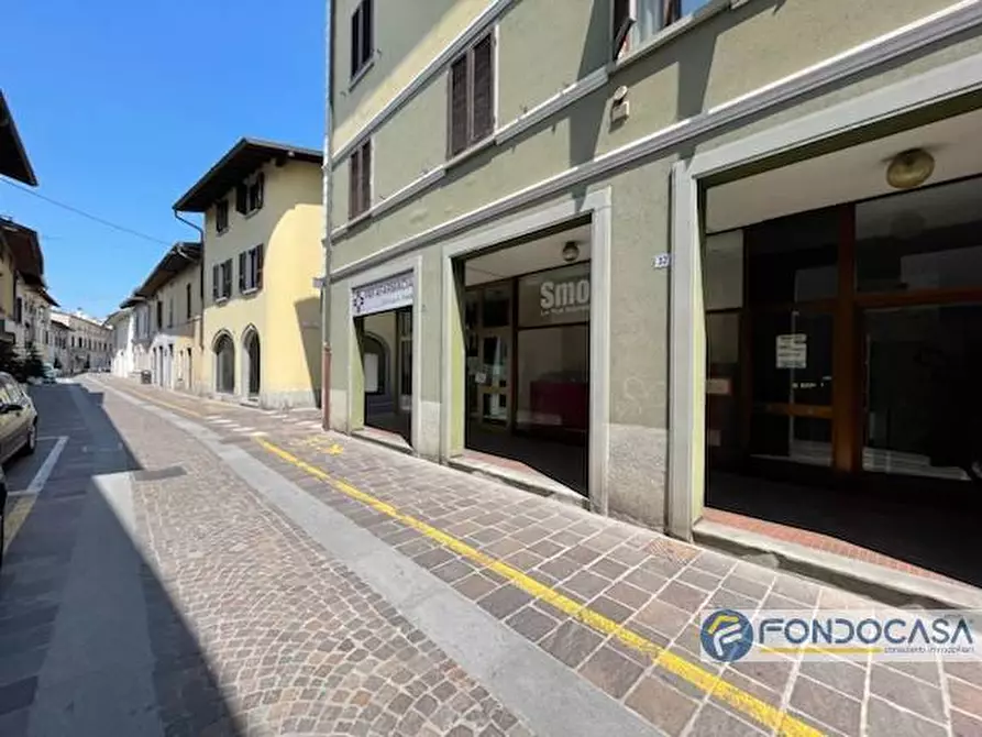 Immagine 14 di Attività commerciale in vendita  a Coccaglio