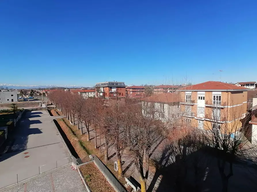 Immagine 3 di Appartamento in vendita  in VIALE VITTORIO VENETO a Carrù