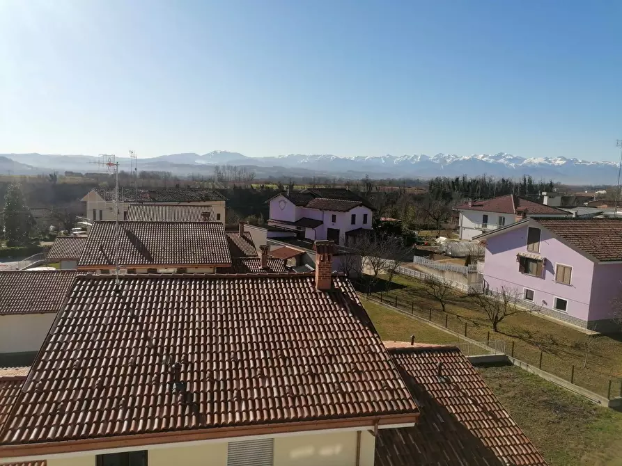 Immagine 4 di Appartamento in vendita  in VIALE VITTORIO VENETO a Carrù