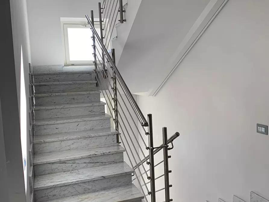 Immagine 11 di Appartamento in vendita  in VIALE VITTORIO VENETO a Carrù