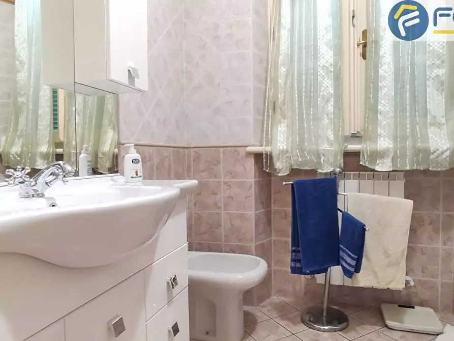 Immagine 9 di Villa in vendita  in via martiri di s anna a Seravezza