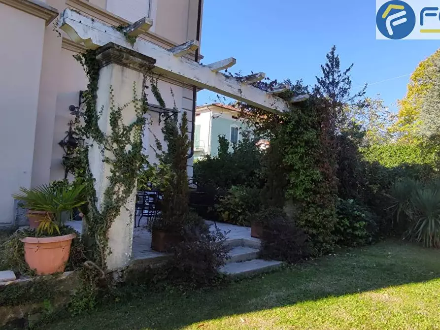 Immagine 10 di Appartamento in vendita  in via giorgetti a Barga