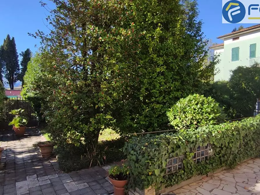 Immagine 7 di Appartamento in vendita  in via giorgetti a Barga