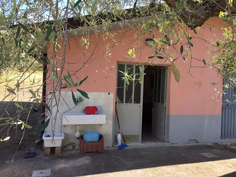 Immagine 2 di Casa indipendente in vendita  in via vicinale a Buccino