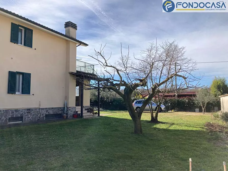 Immagine 3 di Villa in vendita  in 22° strada a Labico