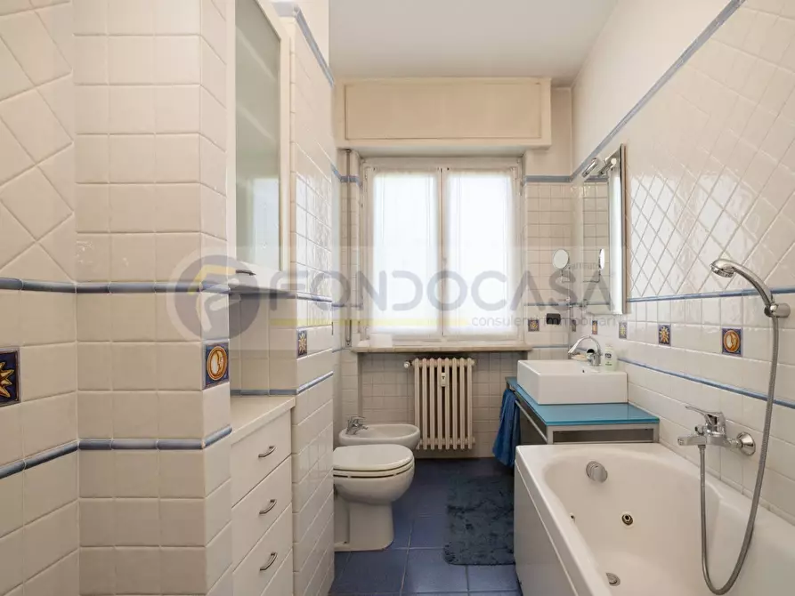 Immagine 17 di Appartamento in vendita  in Via Padova a Milano