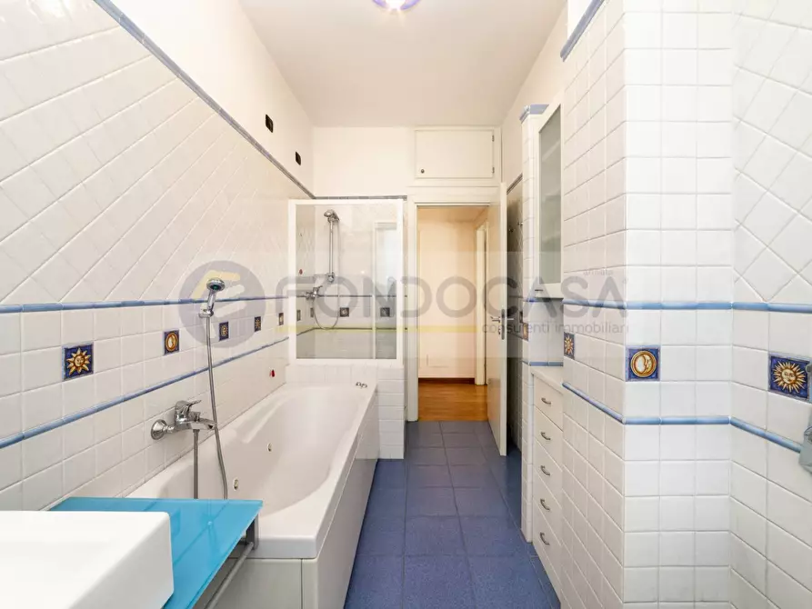 Immagine 18 di Appartamento in vendita  in Via Padova a Milano