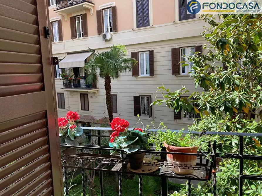 Immagine 25 di Appartamento in vendita  in Viale Liegi a Roma