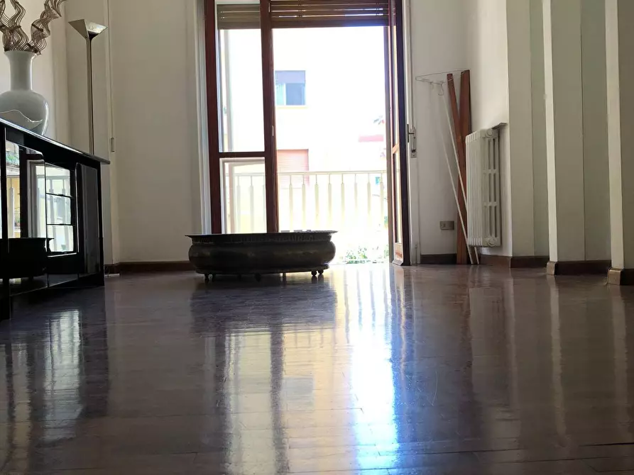 Immagine 12 di Appartamento in affitto  in Via Domenico Vietri a Salerno