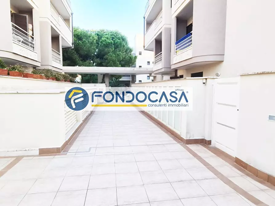 Immagine 2 di Appartamento in vendita  in Via Arturo Ferrarin a Brindisi