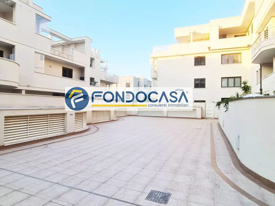 Immagine 3 di Appartamento in vendita  in Via Arturo Ferrarin a Brindisi