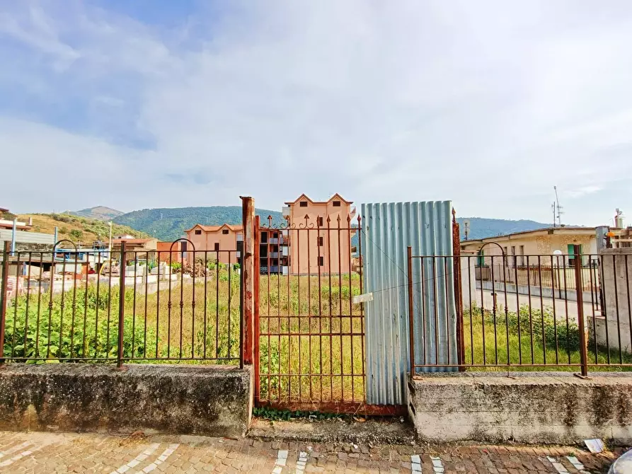 Immagine 1 di Terreno industriale in affitto  a Santa Maria A Vico