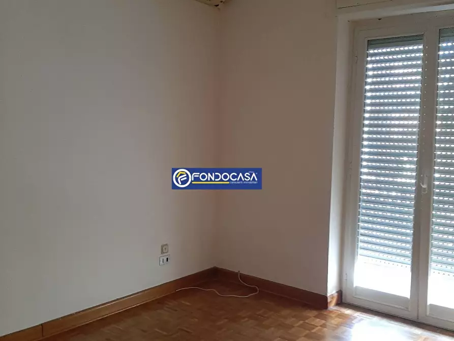 Immagine 4 di Appartamento in vendita  in via roma a Giugliano In Campania