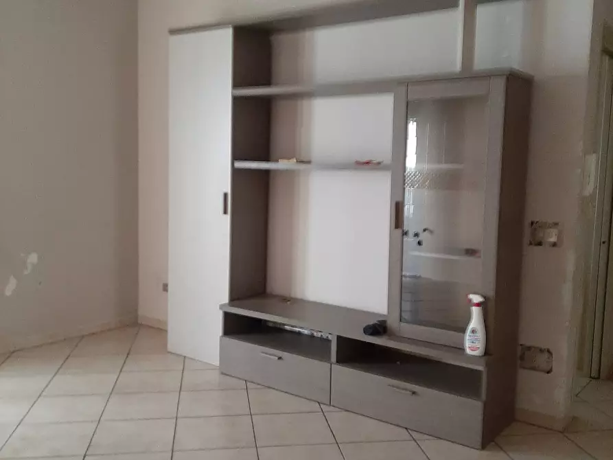 Immagine 12 di Appartamento in vendita  in via roma a Giugliano In Campania