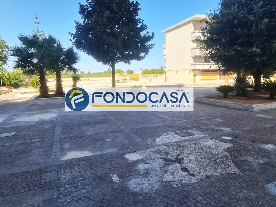 Immagine 24 di Appartamento in vendita  in Piazza Augusto Righi a Brindisi