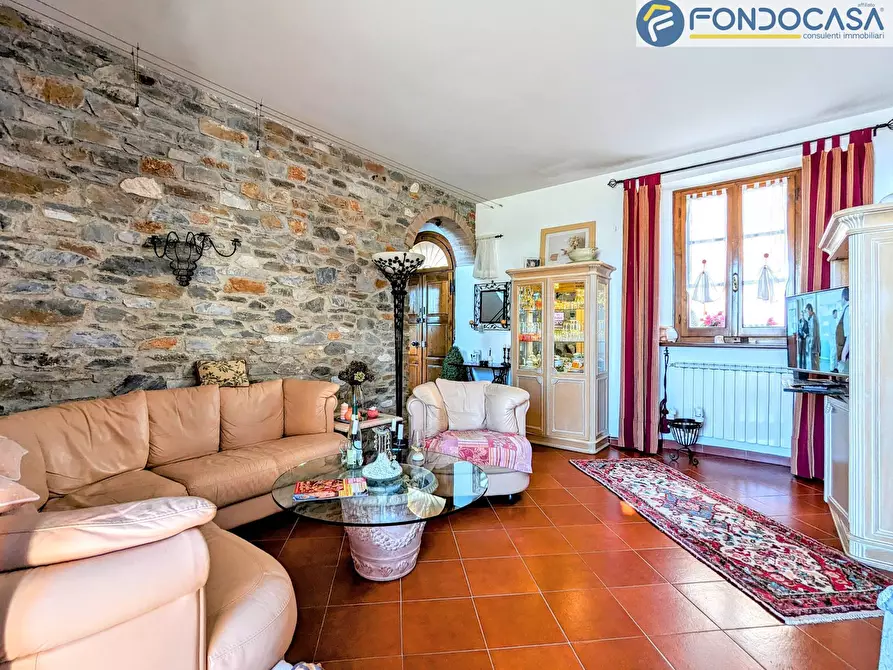 Immagine 12 di Casa indipendente in vendita  in Via Divisione Giulia a Seravezza