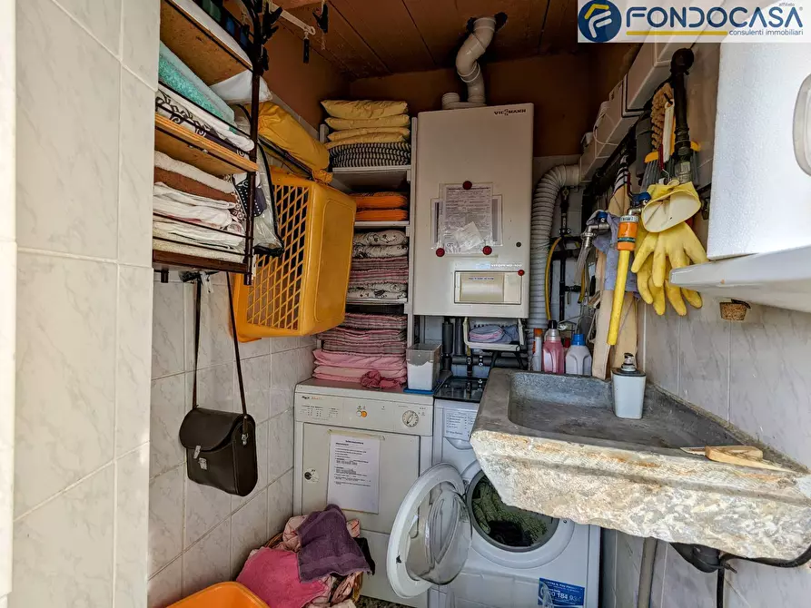Immagine 28 di Casa indipendente in vendita  in Via Divisione Giulia a Seravezza