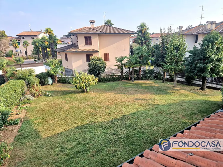 Immagine 8 di Villa in vendita  in via 25 aprile a Travagliato