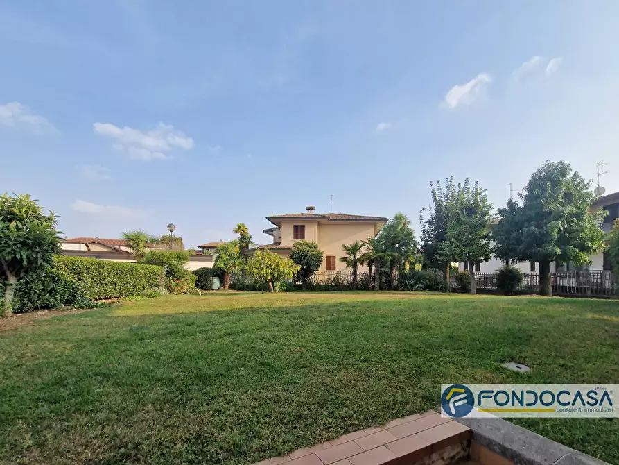 Immagine 7 di Villa in vendita  in via 25 aprile a Travagliato