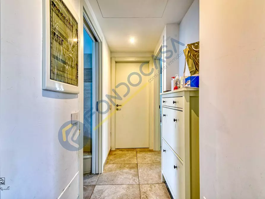 Immagine 11 di Appartamento in vendita  in VIA MONTE CENERI a Limbiate