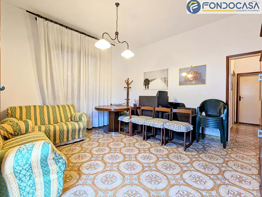 Immagine 13 di Villa in vendita  in Via Eritrea a Pietrasanta