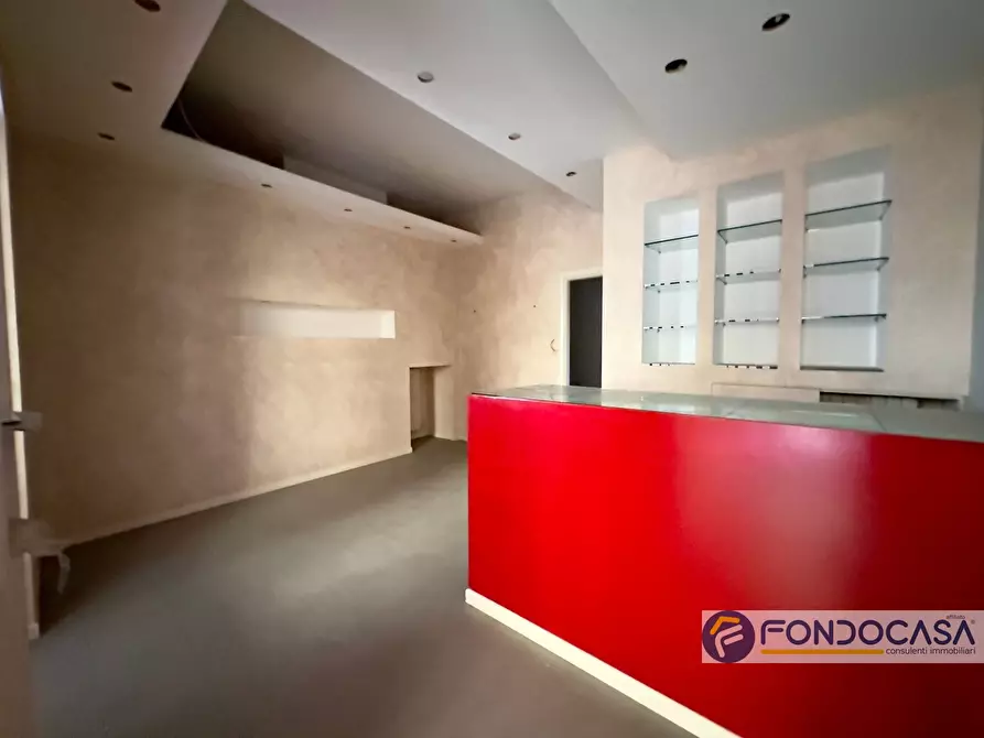 Immagine 4 di Attività commerciale in vendita  a Coccaglio