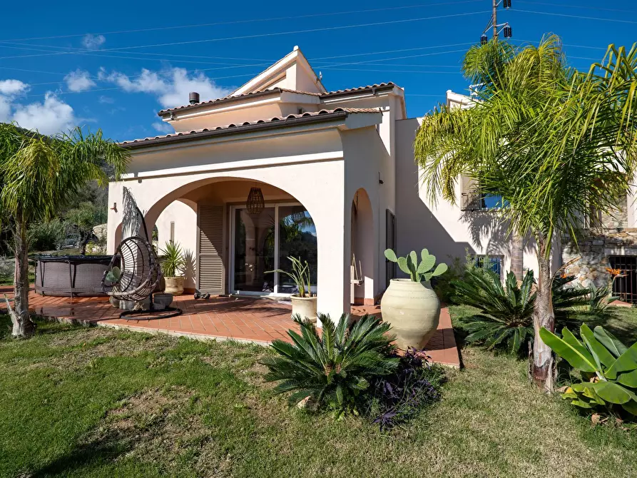 Immagine 8 di Villa in vendita  in Via San Sebastiano a Pietra Ligure