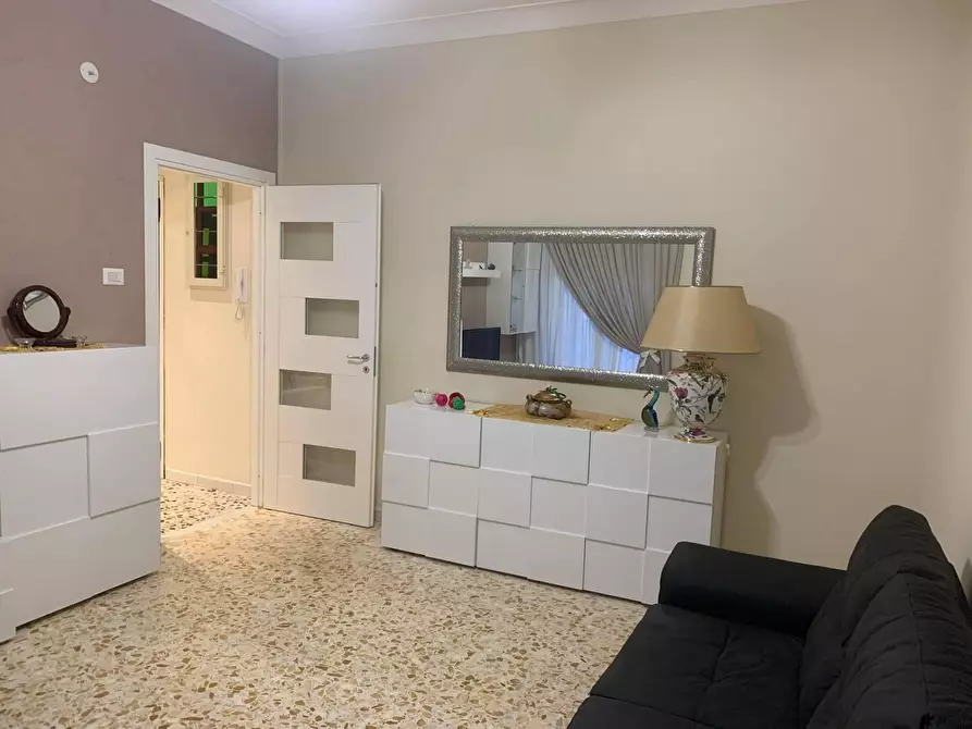 Immagine 5 di Appartamento in vendita  in Via Roma a Melito Di Napoli