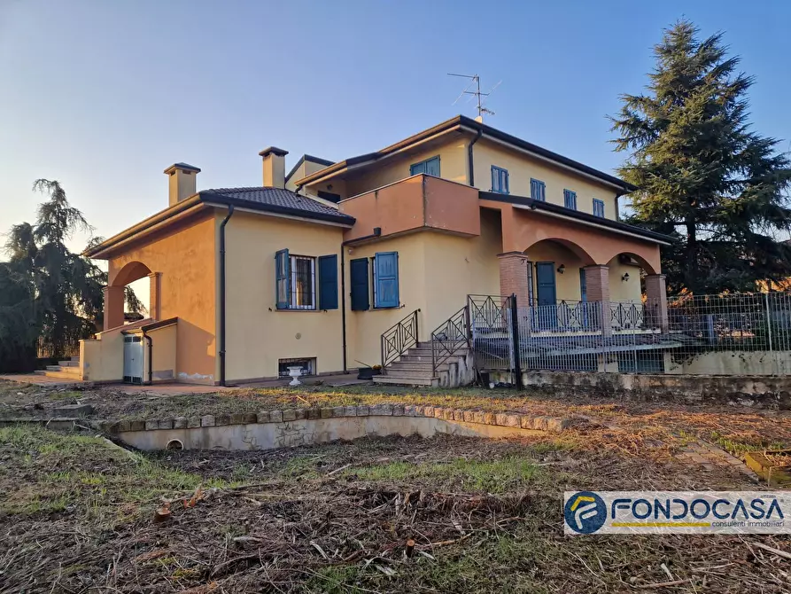 Immagine 16 di Villa in vendita  in Via Pasturana a Treviglio