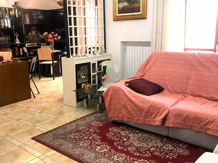 Immagine 1 di Appartamento in vendita  in VIA SANTAMARIA a Salerno