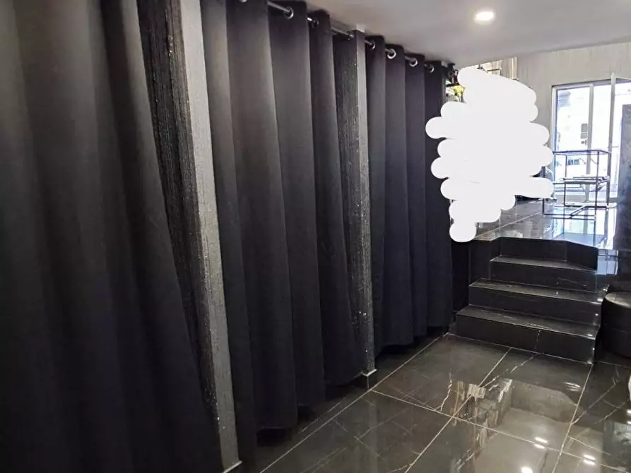 Immagine 4 di Attività commerciale in vendita  a Marigliano