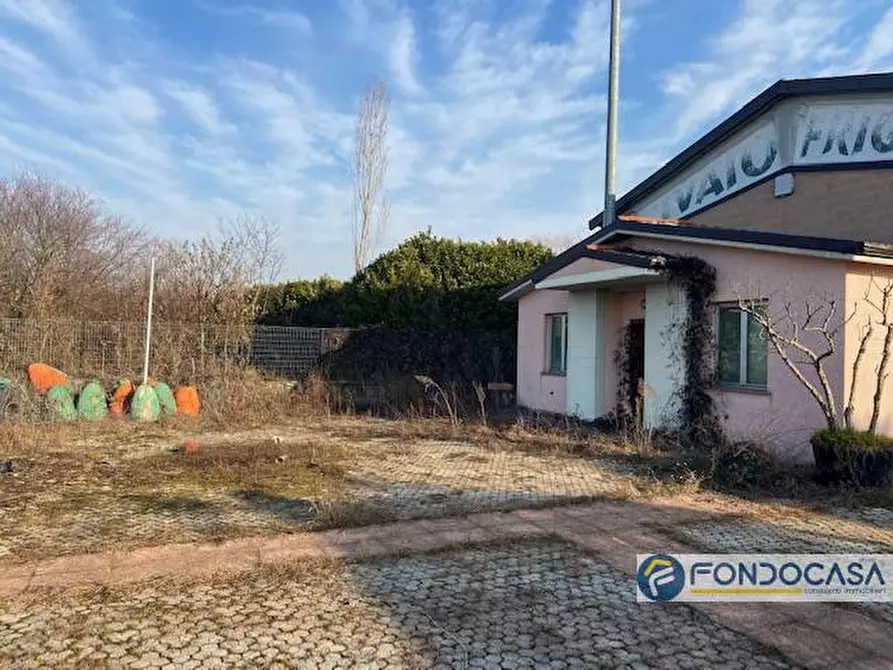 Immagine 2 di Capannone industriale in vendita  in Via Pasturana a Treviglio