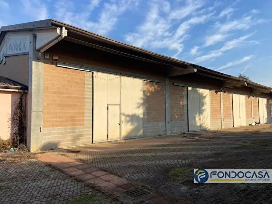 Immagine 3 di Capannone industriale in vendita  in Via Pasturana a Treviglio