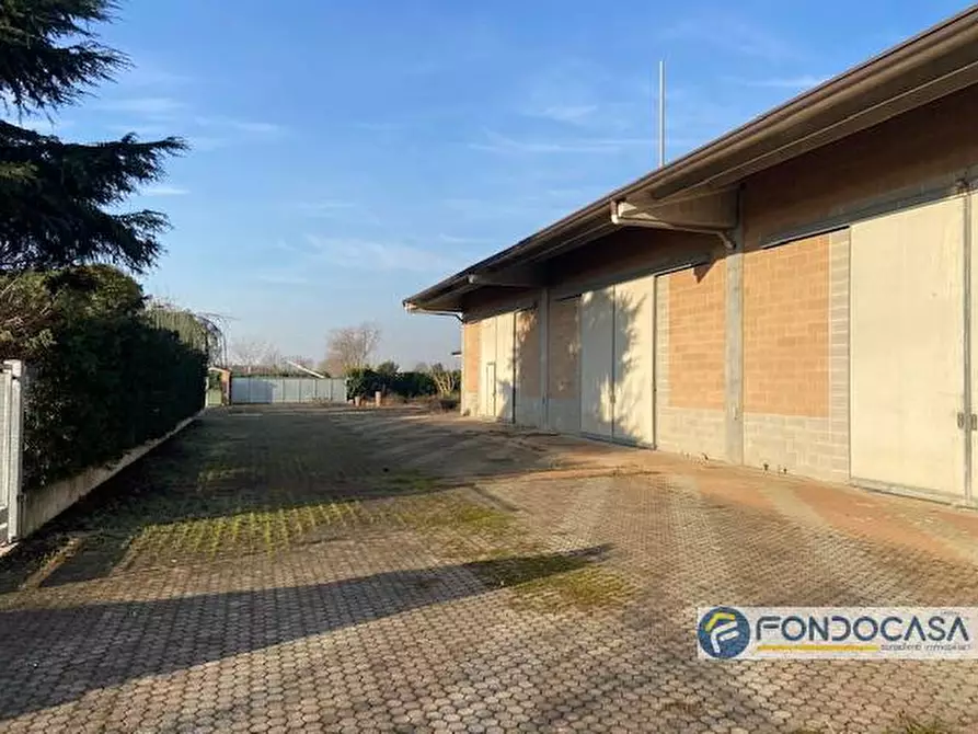 Immagine 5 di Capannone industriale in vendita  in Via Pasturana a Treviglio