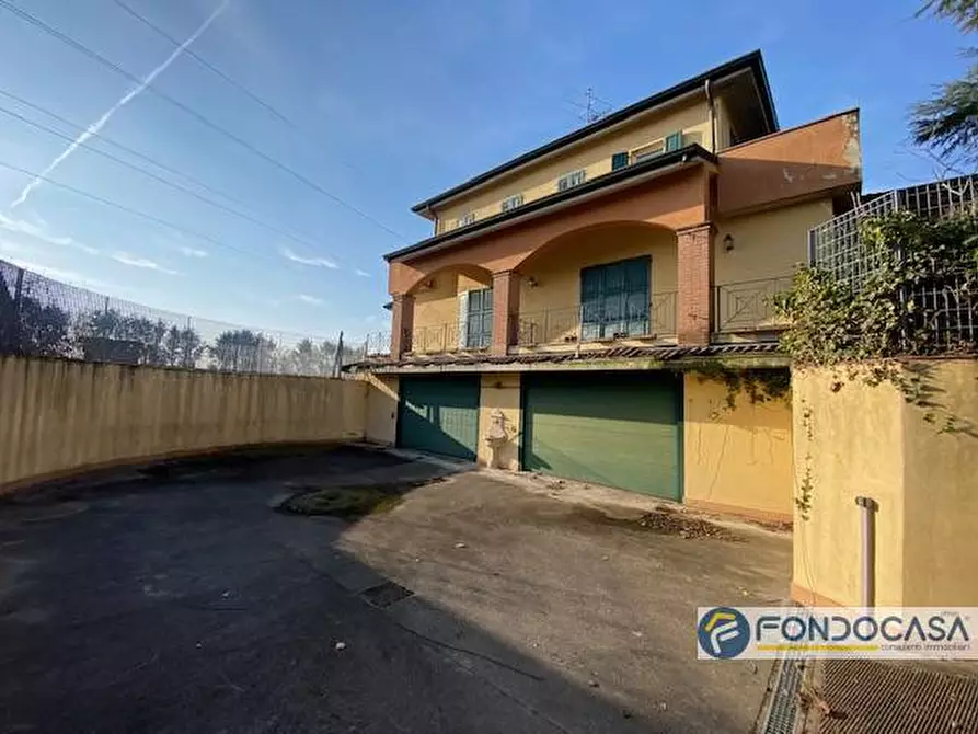 Immagine 18 di Villa in vendita  in Via Pasturana a Treviglio