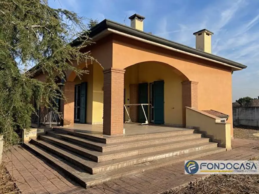 Immagine 9 di Villa in vendita  in Via Pasturana a Treviglio
