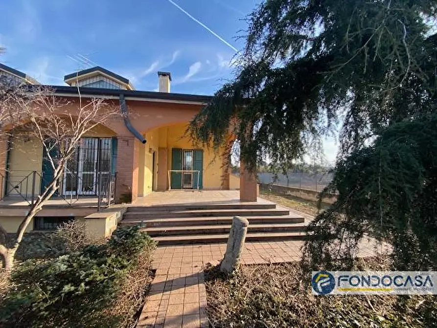Immagine 4 di Villa in vendita  in Via Pasturana a Treviglio