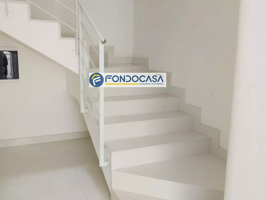 Immagine 5 di Appartamento in vendita  in Via Renis a Otranto