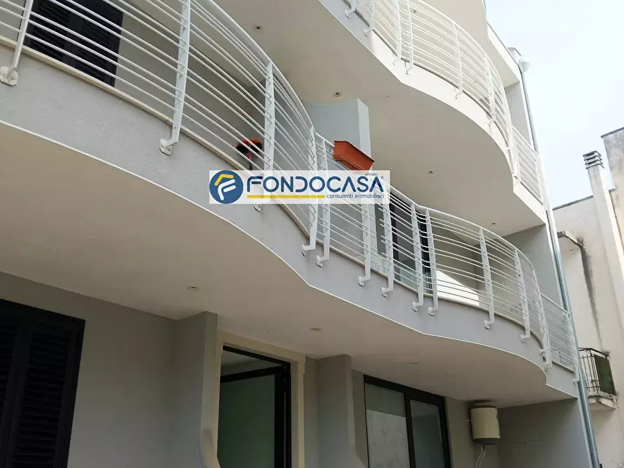 Immagine 1 di Appartamento in vendita  in Via Renis a Otranto