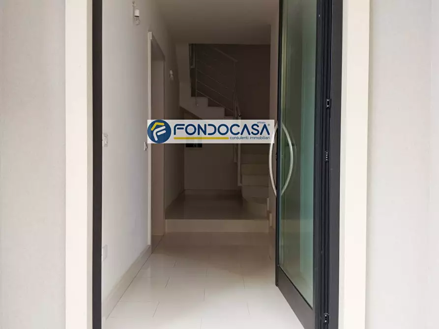 Immagine 4 di Appartamento in vendita  in Via Renis a Otranto