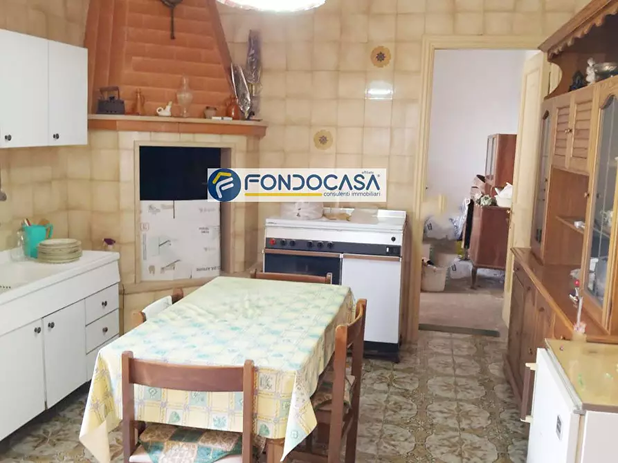 Immagine 1 di Casa indipendente in vendita  in Via Cristoforo Colombo a Melendugno