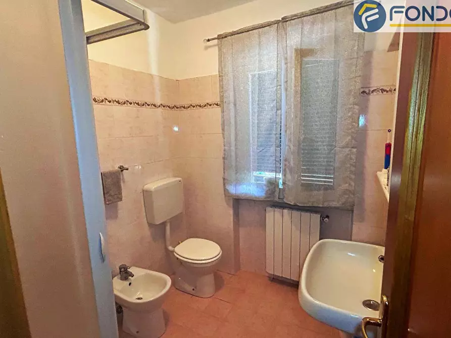 Immagine 9 di Appartamento in vendita  in Via ciocche a Pietrasanta