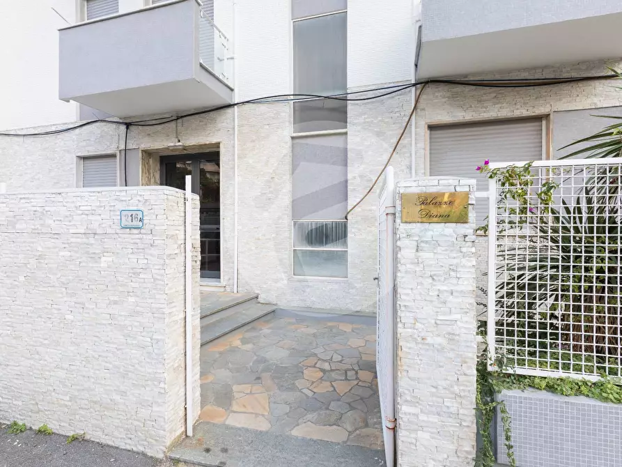 Immagine 18 di Appartamento in vendita  in viale hanbury a Alassio