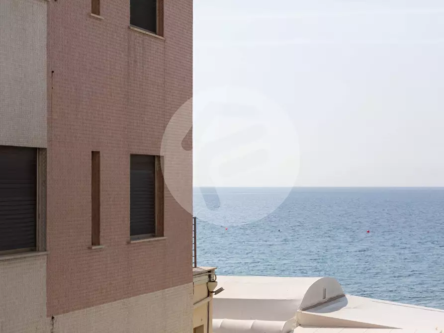 Immagine 16 di Appartamento in vendita  in viale hanbury a Alassio