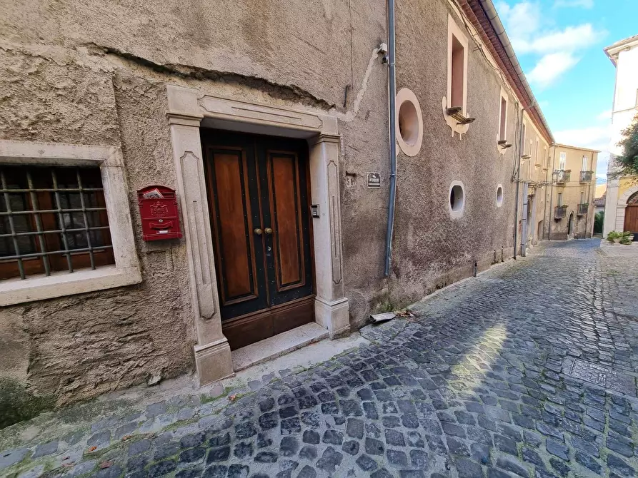 Immagine 1 di Casa semindipendente in vendita  in corso giuseppe garibaldi a Padula