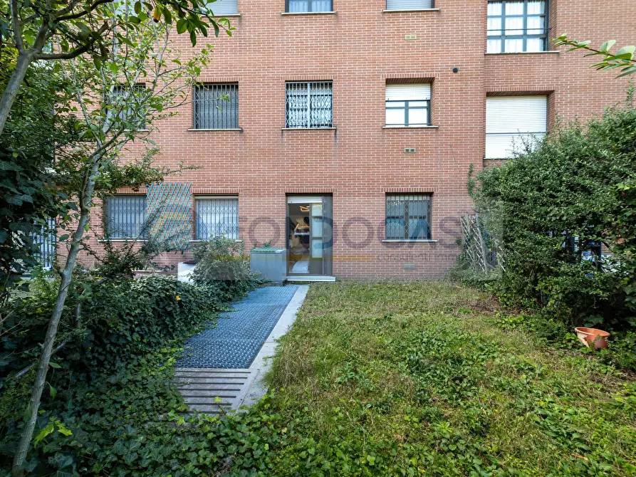 Immagine 8 di Appartamento in vendita  in Via Trasimeno a Milano