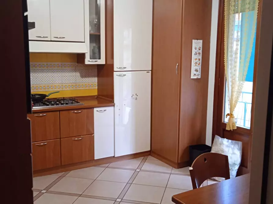 Immagine 11 di Appartamento in vendita  in via silvio baratta a Salerno