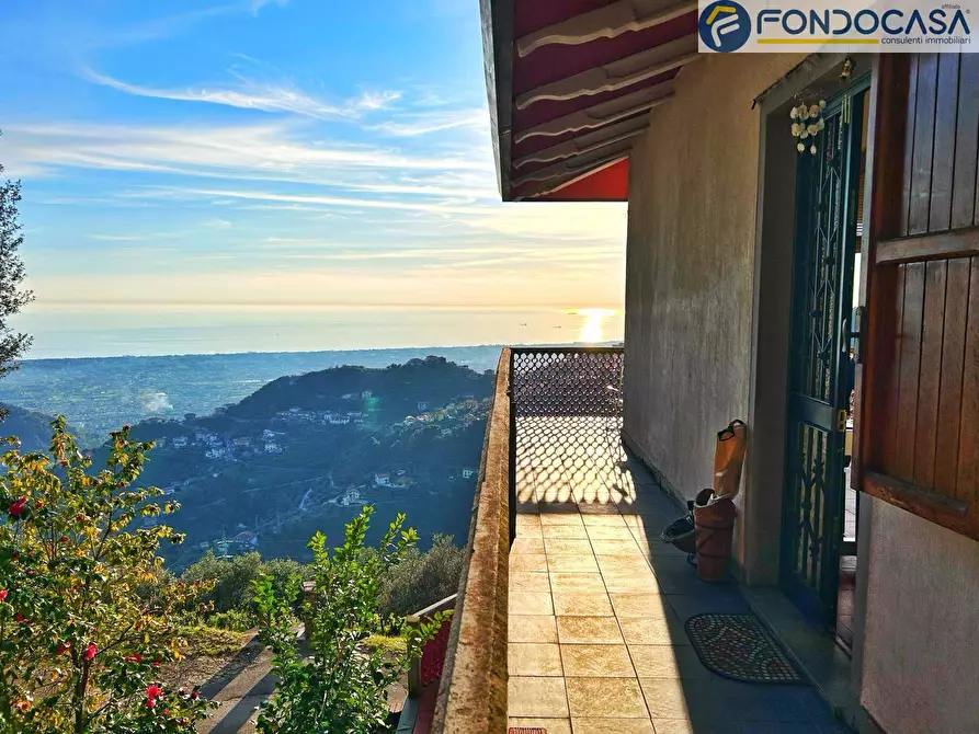 Immagine 17 di Appartamento in vendita  in via della Resistenza a Montignoso