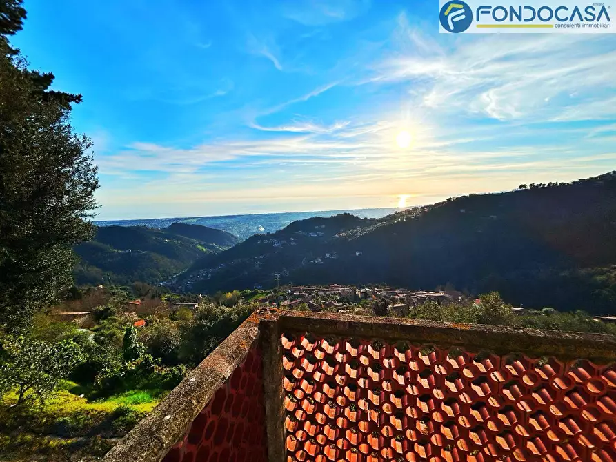 Immagine 2 di Appartamento in vendita  in via della Resistenza a Montignoso