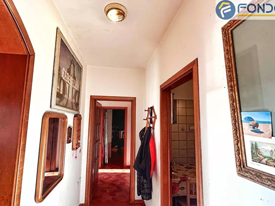 Immagine 11 di Appartamento in vendita  in via della Resistenza a Montignoso